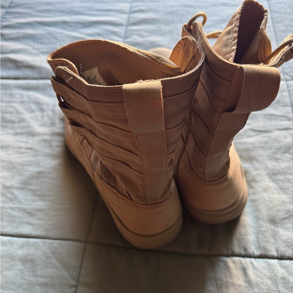 Nike commando boots - Picture 2 of 3